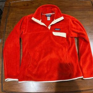 SOLD Women’s Patagonia Pullover